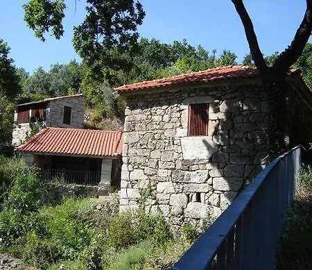 Ecoaldea Vegetariana Y Vegana Espiral カベセイラス・デ・バスト