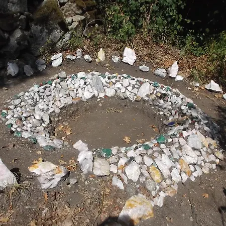 Ecoaldea Vegetariana Y Vegana Espiral ラグジュアリーテント カベセイラス・デ・バスト